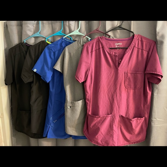 Small & Medium Scrub tops & bottoms. - Picture 6 of 6